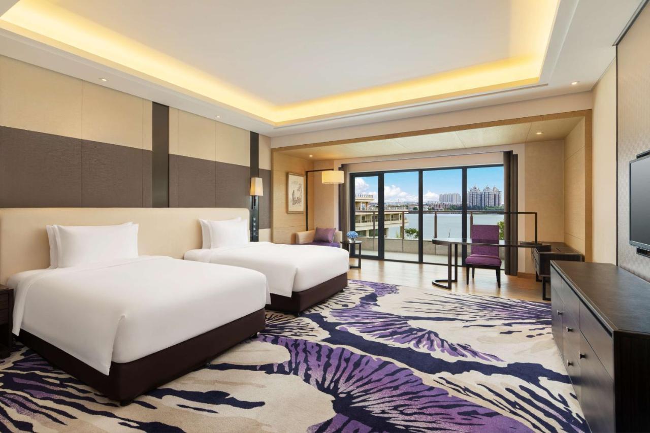 Radisson Blu Hotel Wuhan Etd Zone Экстерьер фото