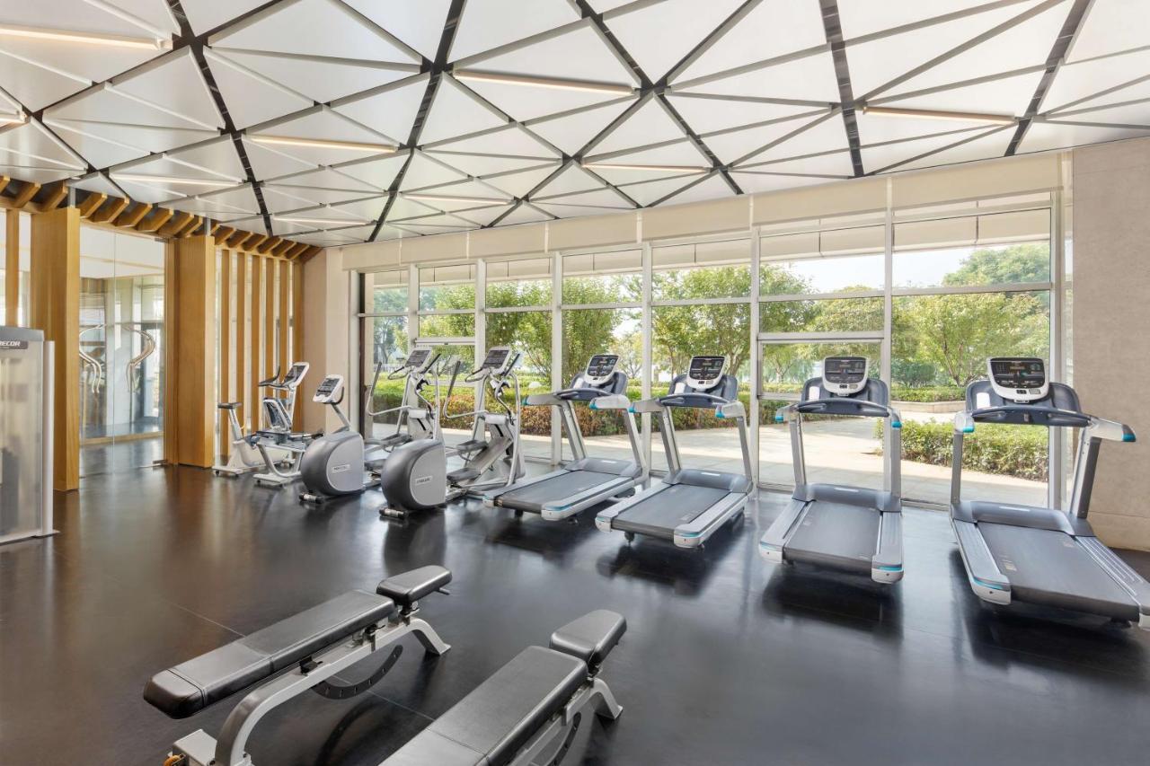 Radisson Blu Hotel Wuhan Etd Zone Экстерьер фото